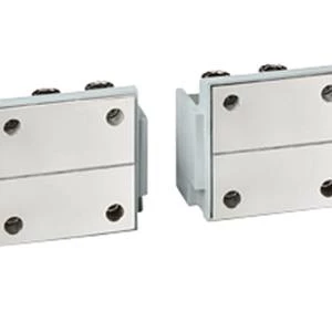 Полюсный расширитель для плоского подключения шин 4Р для DMX³ 1600 и 2500, 106