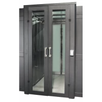 Распашные двери коридора 1200 мм для шкафов LANMASTER DCS 42U, стекло, без замка